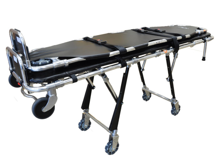 MDタンカを載せたスタンドストレッチャーは、未納棺のご遺体の搬送や移動に最適なストレッチャー